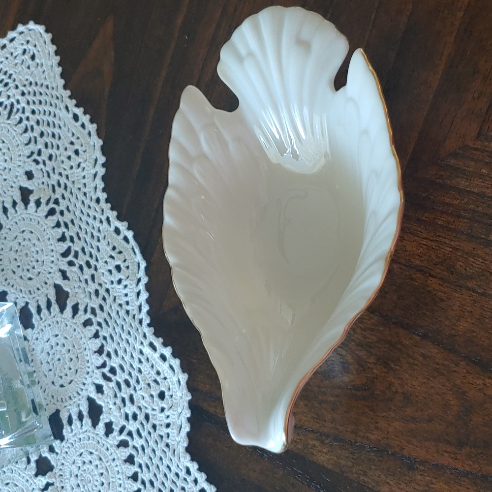Lenox dove bowl